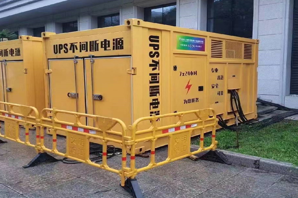 钢城发电机租赁施工现场